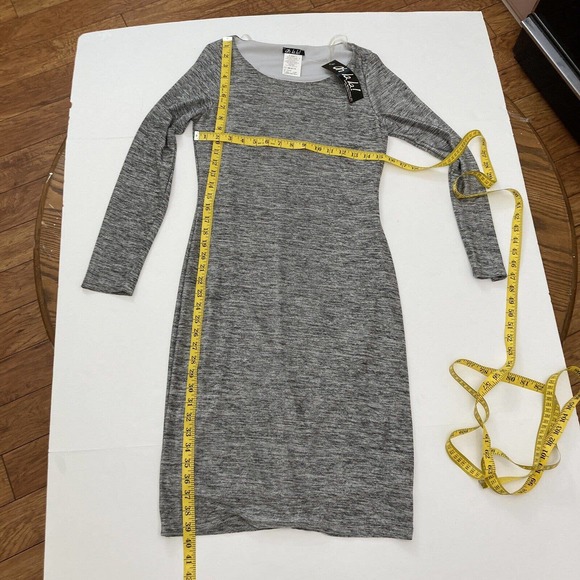 Oh la la! by Michael Phillips Ltee, Women's Pencil Dress, long sleeve, Sz PT/XS - Picture 3 of 6